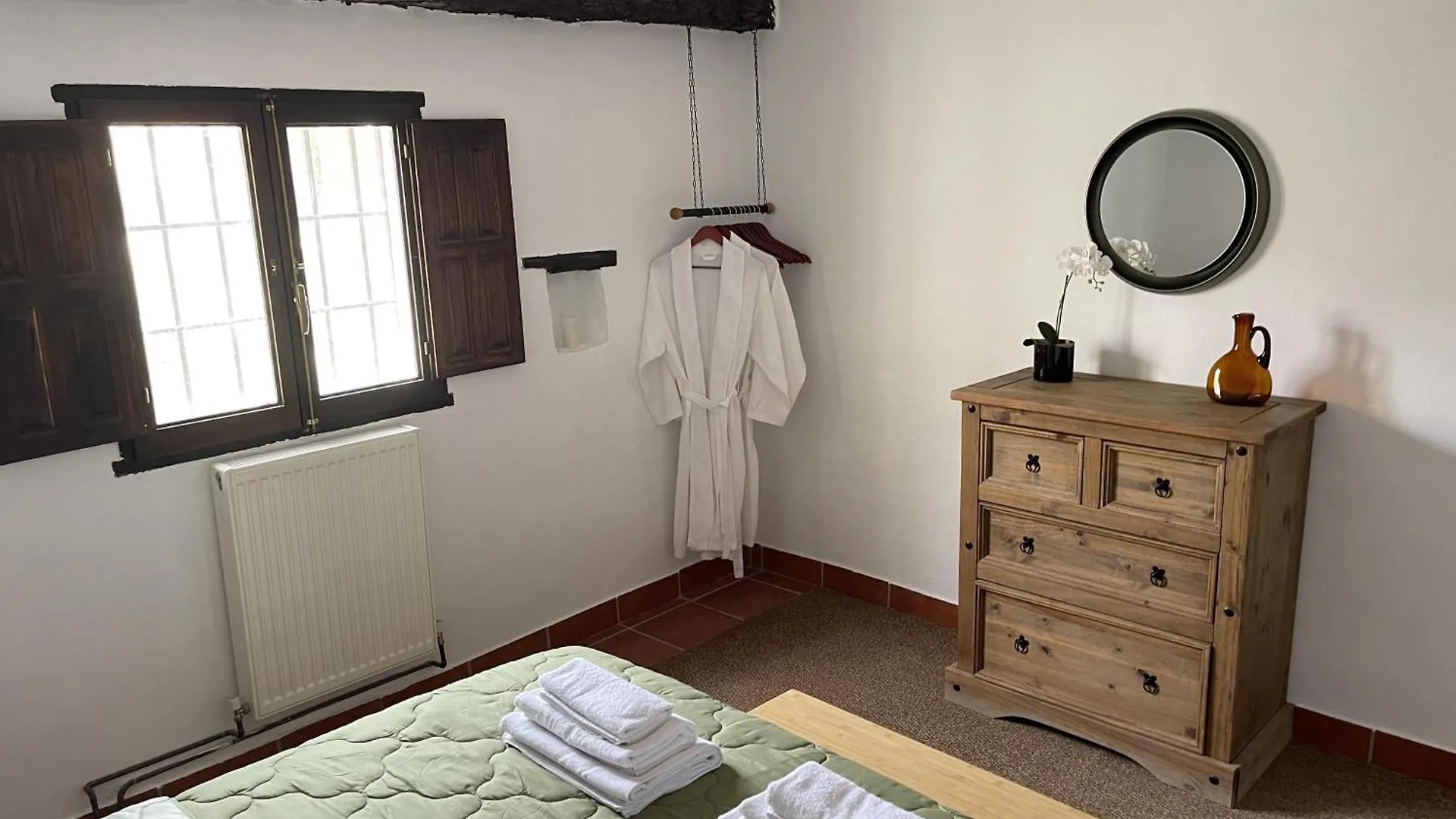 Miluna Oasis Suites - Sleeps4-Pool-Mountainview Gacia 0*,  Spain